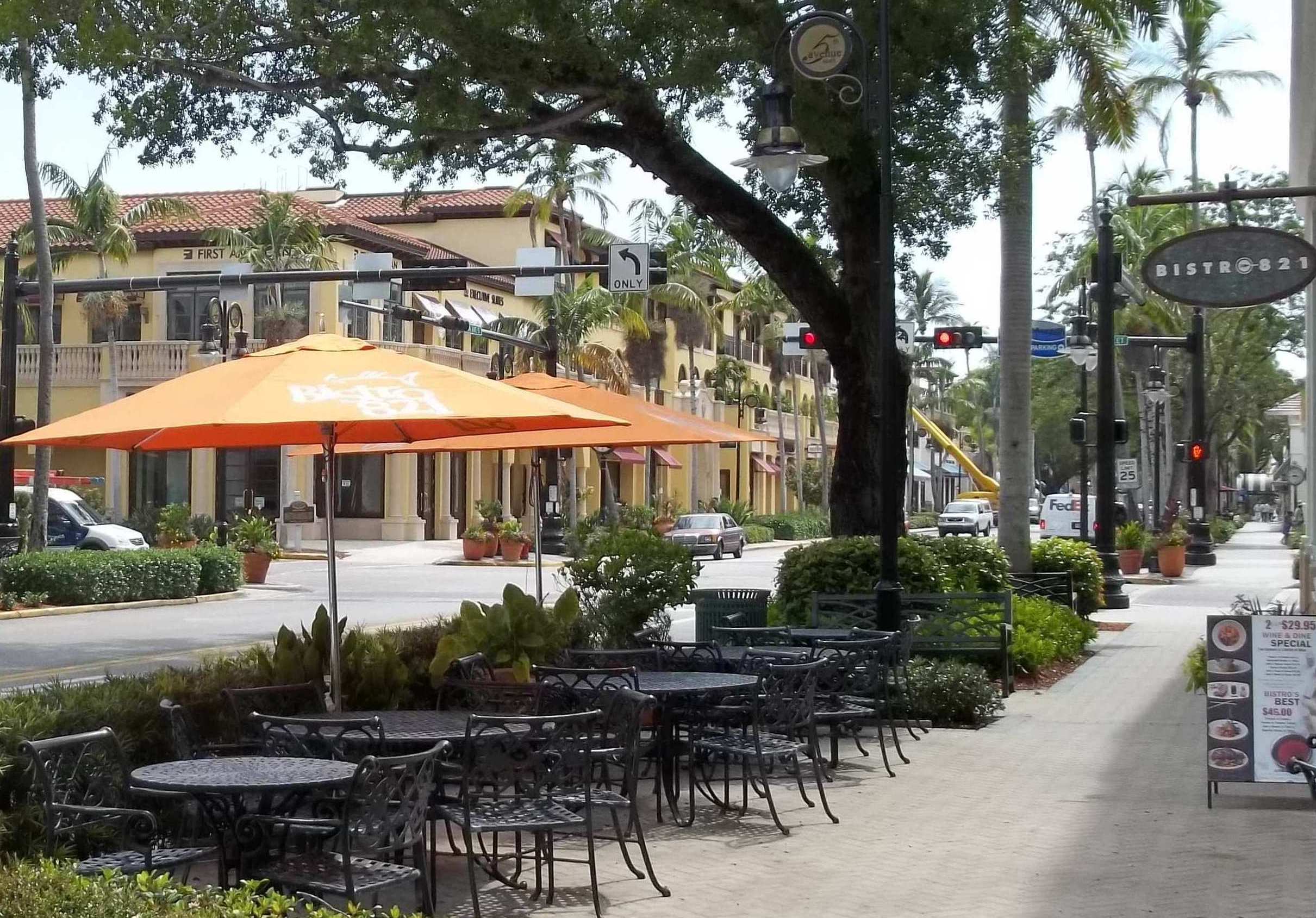 Fifth Avenue South: Prime Dining, Shopping and Entertainment in Naples